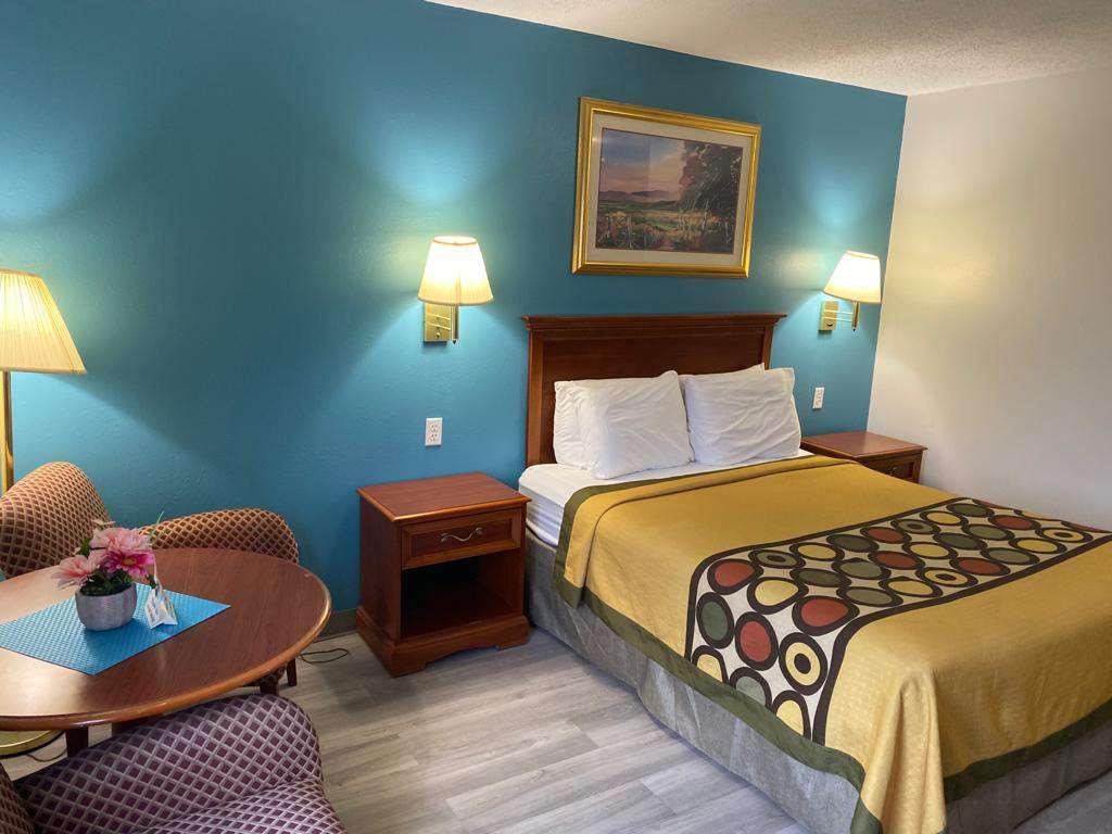 Americas Best Value Inn West Frankfort Habitación foto