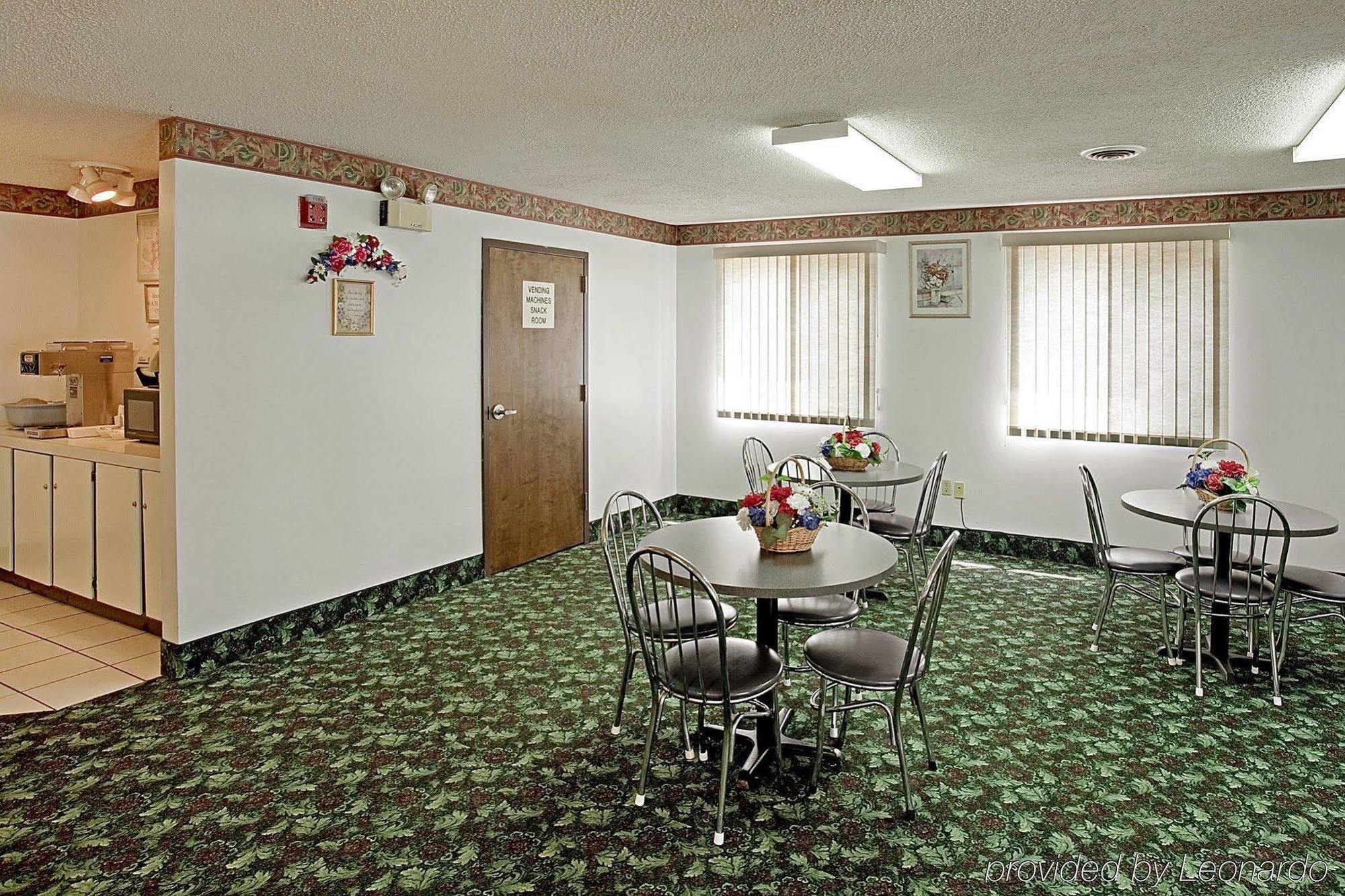 Americas Best Value Inn West Frankfort Restaurante foto